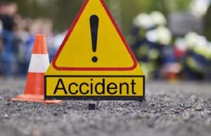 जम्मू-कश्मीर के कठुआ में दर्दनाक सड़क हादसे में 5 की मौत, 15 गंभीर रूप से घायल