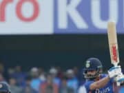 Virat Kohli Century: पुराने रंग में लौटे विराट कोहली, बनाए कई रिकॉर्ड, पिछले चार वनडे में लगाई तीसरी सेंचुरी cover
