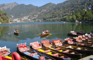 उत्तराखंडः नैनीताल में आज से बोटिंग की सैर हुई महंगी, देना होगा दोगुना किराया