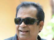 साउथ इंडस्ट्री के मशहूर कॉमेडियन जिन्होंने की हैं 1000 से ज्यादा फिल्में, गिनीज बुक में दर्ज है नाम ! cover-img