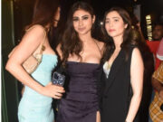 शॉर्ट ड्रेस में दिशा पाटनी और मौनी रॉय के हॉट लुक पर थम गई फैंस की निगाहें, इवेंट पर पहुंच गईं दोनों हसीनाएं! फोटोज में देखें हॉटनेस ओवरलोडेड… 3