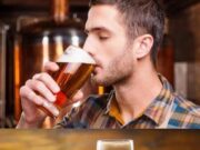 क्या सच में बीयर के सेवन से बढ़ जाता है वजन? जानिए 1