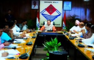 उत्तराखण्ड: आपदा प्रभावित क्षेत्रों में गर्भवती महिलाओं को मिलेगी हेली सेवा, CM धामी ने अधिकारियों को दिए निर्देश
