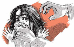 हरिद्वार (क्राइम): किशोरी को घर में अकेले पाकर पड़ोसी ने किया दुष्कर्म, अश्लील वीडियो बनाकर कर रहा ब्लैकमेल