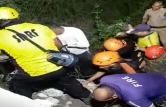 रुद्रप्रयाग: जवाड़ी बाईपास स्थित पुल से 21 साल के युवक ने अलकनंदा नदी में लगाई छलांग, मौत