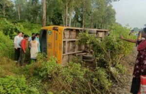 हल्द्वानी के प्रतिष्ठित स्कूल डीपीएस की बस हुई हादसे का शिकार , बच्चों को आई मामूली चोटें, चालक पर नशे में गाड़ी चलाने का आरोप