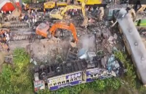 आंध्र प्रदेश: दो पैसेंजर ट्रेनों की आपस में टक्कर, अब तक 14 की मौत, 50 घायल, मुआवजे की घोषणा, पीएम मोदी ने जताया दुख