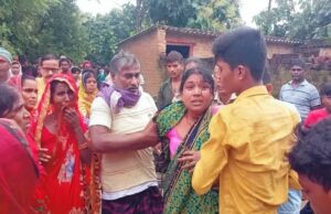 उत्तर प्रदेश के देवरिया में पूर्व जिला पंचायत सदस्य समेत एक परिवार की पांच लोगों समेत छह लोगों की हत्या