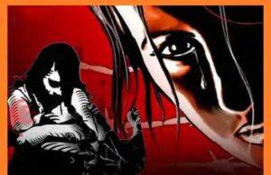 बरेलीः छेड़छाड़ का विरोध करने पर छात्रा को ट्रेन के आगे फेंका, एक हाथ, दोनों पैर कटे, कई हड्डी टूट जाने से छात्रा की हालत गंभीर