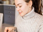 Foods For Winter: सर्दियों में शरीर को गर्म रखेंगे ये फूड आइटम्स, आज ही बनाएं डाइट का हिस्सा 1