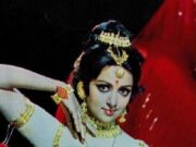 Hema Malini Birthday: पहली फिल्म से ही पर्दे पर छाईं हेमा मालिनी, इन फिल्मों ने बनाया ड्रीम गर्ल को सुपरस्टार images