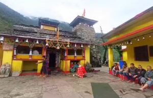 रुद्रप्रयागः भगवान के घर को भी नहीं छोड़ा, नवरात्रि से पहले राकेश्वरी मंदिर से देवी के सोने व चांदी के आभूषण और छत्र चोरी