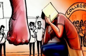 Haldwani: मेडिकल कॉलेज में रैगिंग, जूनियर छात्रों को कमरे में बुलाया, फिर किया ये काम, अब 10 पर गिरी गाज