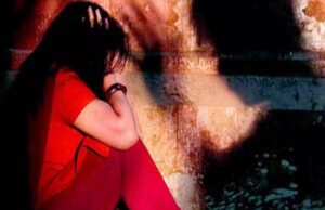 UP: दुष्कर्म के बाद महिला की हत्या, तीन टुकड़ों में काटा शव, बेटी बोली- मैं करती रही मिन्नतें, पढ़िए पूरा मामला