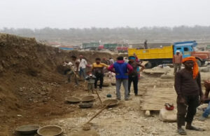 Haldwani News: गौला में 700 डंपर फंसे, गोरापड़ाव और इंदिरानगर में नेट कनेक्टिविटी बनी समस्या