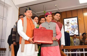 Uttarakhand Budget 2024: धामी सरकार ने पेश किया 89 हजार करोड़ का बजट, टूटी 24 साल से चली आ रही परंपरा…जानें बजट में क्या है नया