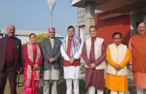 Uttarakhand: मुख्यमंत्री धामी मंत्रिमंडल के साथ अयोध्या रवाना, रामलला और हनुमान गढ़ी के करेंगे दर्शन