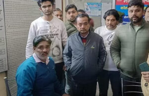दो नकाबपोश बदमाशों ने सुनार की दुकान में किया लूट का प्रयास,सिर पर मारा तमंचे का बट