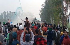 Farmer Protest: आमने-सामने जवान और किसान… शंभू बार्डर पर स्थिति नाजुक, पढ़ें ग्राउंड रिपोर्ट