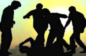 Uttarakhand: होली पर रंग लगाने को लेकर उपजा विवाद खूनी संघर्ष में बदला, घायल का इलाज कर रहे डॉक्टर और स्टाफ को भी नहीं बख्शा