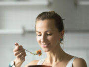 Blood Purifier: नेचुरल तरीके से ब्लड को प्यूरीफाई करते हैं ये फूड्स, कई बीमारियों से होता है बचाव 1