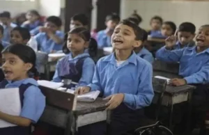 Uttarakhand: कक्षा एक में 6 साल से कम उम्र के बच्चों के दाख़िले पर पाबंदी