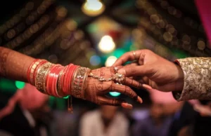 Election 2024: चुनावी सीजन में उलझीं शादियां, जहां चार बड़ी गाड़ियों से हो जाता काम; वहां करनी पड़ी 14 कारें