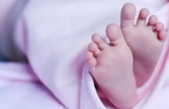 Uttarakhand: चंपावत में नाबालिग किशोरी ने बच्चे को दिया जन्म, गांव का युवक करता था दुष्कर्म, जानें पूरा मामला