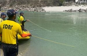 Rishikesh: नहाने के दौरान गंगा में बहा युवक, अपने चार दोस्तों के साथ दिल्ली से आया था घूमने