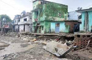 Haldwani: बारिश का पानी बह गया…लेकिन दहशत बरकरार, 50 से अधिक घरों में घुसा था मलबा, बरसात में नदी- नालों से दूर रहने की अपील