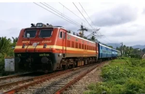 Haldwani: रील बनाने के चक्कर में गिरा मोबाइल…बचाने के लिए चलती ट्रेन से कूदा युवक, हादसे में टूटा हाथ