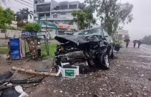 Rudrapur Accident: कार ने ई-रिक्शा में मारी टक्कर, गर्भवती महिला समेत चार लोगों की मौत, कई घायल