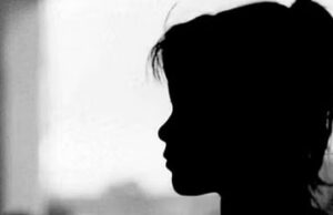 मासूम का सवाल: मेरी अम्मी कब आएगी….इसके जवाब में आंसू ही टपक रहे, तस्लीम की बेटी अब भी मां की मौत से अनजान