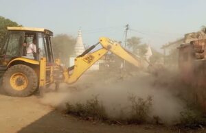 Haldwani में 101 दुकानदारों को नोटिस, नगर निगम ने कहा- खुद तोड़ लें दुकान, हम तोड़ेंगे तो उसका खर्चा भी वसूलेंगे