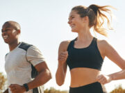 स्लिप डिस्क की समस्या से राहत दिलाएंगी 3 एक्सरसाइज, बढ़ती उम्र में नहीं झुकेगा शरीर 1