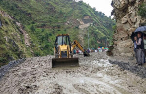 Uttarakhand: आफत बनकर टूटा मानसून, उत्तराखंड में राष्ट्रीय राजमार्गों पर 200 भूस्खलन जोन, पिथौरागढ़ में हालात ज्यादा गंभीर