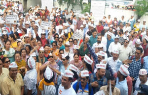 Haldwani: शिक्षक और कर्मचारी सड़क पर उतरे, पुरानी पेंशन बहाली की मांग के लिए निकाली रैली, चेतावनी दी