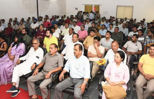 Haldwani News: डीजीपी साहब…शहर को नशे से बचा लीजिए, जनसंवाद कार्यक्रम में DGP ने सुनीं समस्याएं