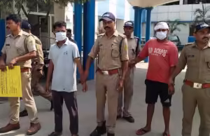 Rudrapur: वनकर्मियों और तस्करों में मुठभेड़, डिप्टी रेंजर ने अपनी जीप लगाकर रोकी बदमाशों की बोलेरो, दो तस्कर दबोचे