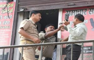 Haldwani: व्यापारी बोला- दुकान तोड़ी तो जहर खा लूंगा, अतिक्रमण तोड़ने को लेकर प्रशासन-कब्जाधारी के बीच नोकझोंक