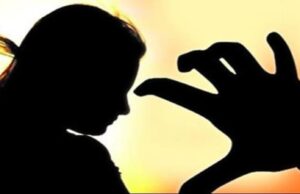 Nainital News: बिंदुखत्ता में शिक्षक पर छात्रा से छेड़छाड़ का आरोप, तहरीर देने पर पीड़िता के घर पहुंचकर दी धमकी
