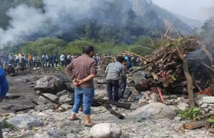 Uttarakhand: कैसी है ये अनहोनी, महादेव श्मशान घाट में एक साथ जलीं 11 चिताएं, हर आंख हुई नम, दहाड़े मार रोया हर इंसान