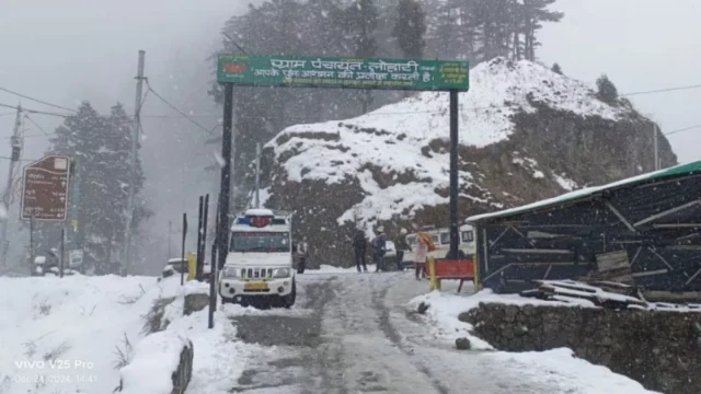25_12_2024-snowfall_in_uttarakhand_1_23855318