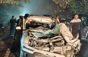Uttarakhand Accident: हल्द्वानी रोड पर ट्रैक्टर ट्रॉली में घुसी कार, दो युवकों की मौत, एक हायर सेंटर रेफर