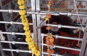 Uttarakhand: केदारनाथ धाम स्थित भकुंट भैरव में दानपात्र से छेड़छाड़ करने का वीडियो वायरल, प्रशासन से ठोस कार्रवाई की मांग