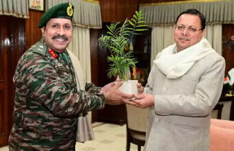 Uttarakhand: मुख्यमंत्री पुष्कर सिंह धामी से मेजर जनरल मनोज तिवाने ने की मुलाकात, अग्निवीर भर्ती को लेकर दी बड़ी जानकारियां