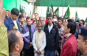Nainital News: हल्द्वानी में भू-कानून की मांग को लेकर यूकेडी ने निकाली तांडव रैली, कमिश्नर को दिया ज्ञापन