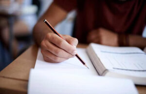 Uttarakhand Board Exam: 10वीं और 12वीं के विद्यार्थियों के लिए बड़ी खबर, इस दिन से शुरू होंगे एग्जाम