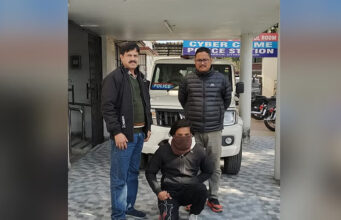 Uttarakhand News: डिजिटल अरेस्ट का डर दिखाकर 2.27 करोड़ रुपये ठगने वाला दबोचा, साथियों की हो रही तलाश