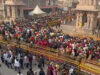 Ayodhya: भारी भीड़ को देखते हुए अस्पताल अलर्ट पर, डॉक्टरों की छुट्टियां हुईं रद्द, जारी हुई चेतावनी